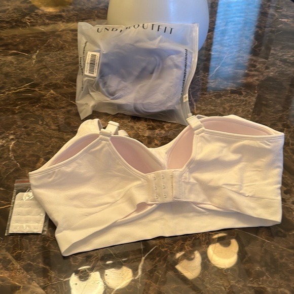 Underoutfit Comfort Shaping Bra size XL
BNWT - Picture 3 of 5